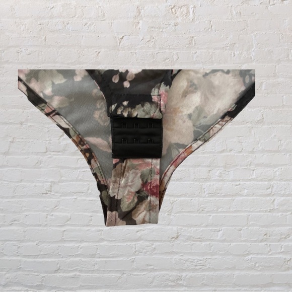 34. COTTON CANDY COUTURE Sheer Black Floral Bodysuit - Ladies Size XL - Picture 4 of 4